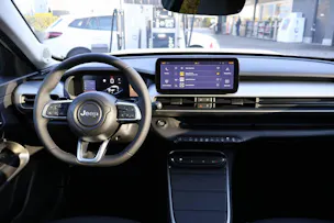Jeep Avenger 1.2 MHEV Summit