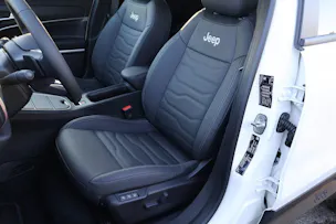 Jeep Avenger 1.2 MHEV Summit