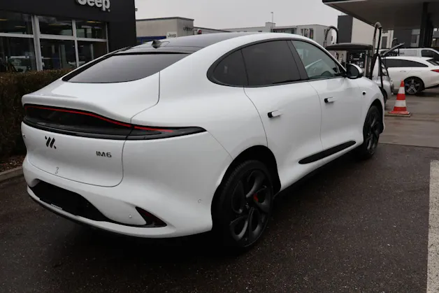 MG IM6 100 kWh Performance 21 4WD
