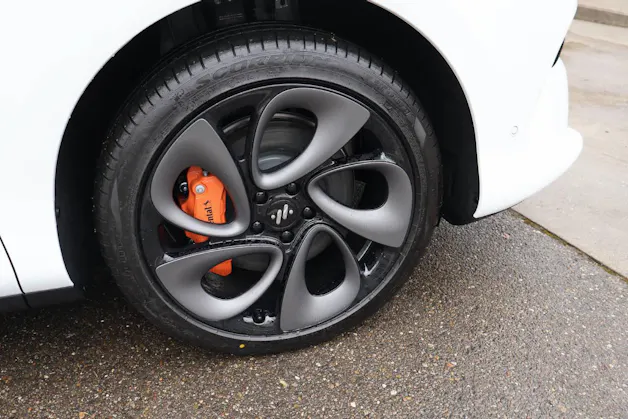MG IM6 100 kWh Performance 21 4WD