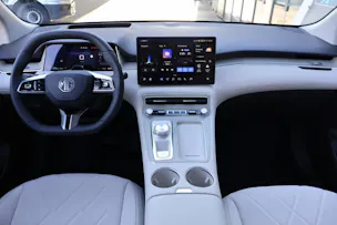 MG S6 EV 77 kWh Luxury 4WD