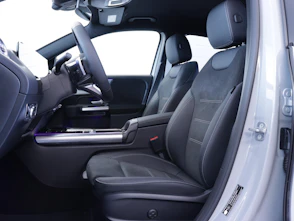 Fahrzeugbild MERCEDES-BENZ GLA 200 Night Star AMG Line