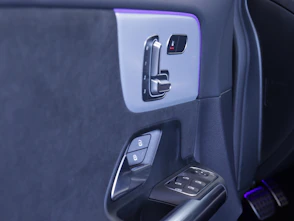 Fahrzeugbild MERCEDES-BENZ GLA 200 Night Star AMG Line