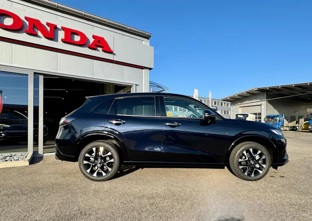 Honda ZR-V 2.0i MMD Hybrid Advance Automatic in Premium Twinkle Black Pearl 1.9% Leasing Aktion