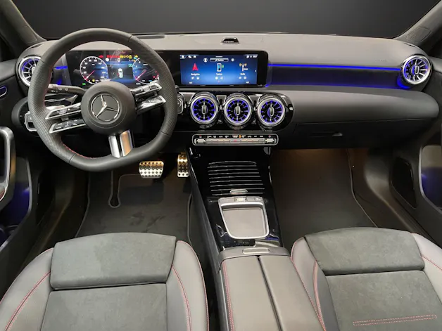 Mercedes-Benz A 220 4Matic 8G-DCT