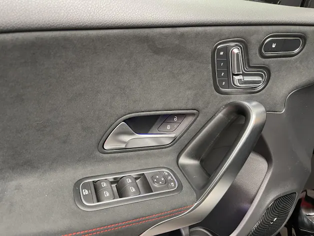 Mercedes-Benz A 220 4Matic 8G-DCT