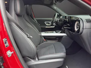 Mercedes-Benz GLB 350 4MATIC with EQ Technology