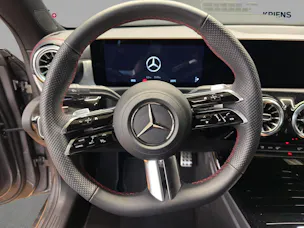 Mercedes-Benz CLA 220 4M - AMG / 360 Grad Kamera / Multibeam LED / Soundsystem