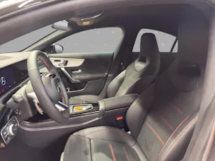 Mercedes-Benz CLA 220 4M - AMG / 360 Grad Kamera / Multibeam LED / Soundsystem