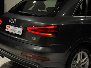 Audi Q3 2.0 TDI quattro S-tronic | CH |