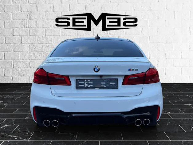 BMW M5 xDrive Drivelogic