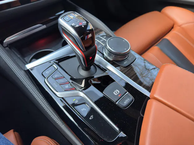 BMW M5 xDrive Drivelogic