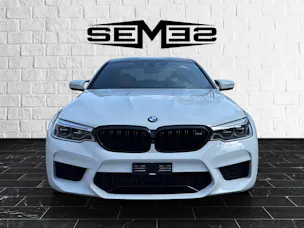 BMW M5 xDrive Drivelogic