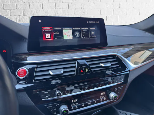 BMW M5 xDrive Drivelogic
