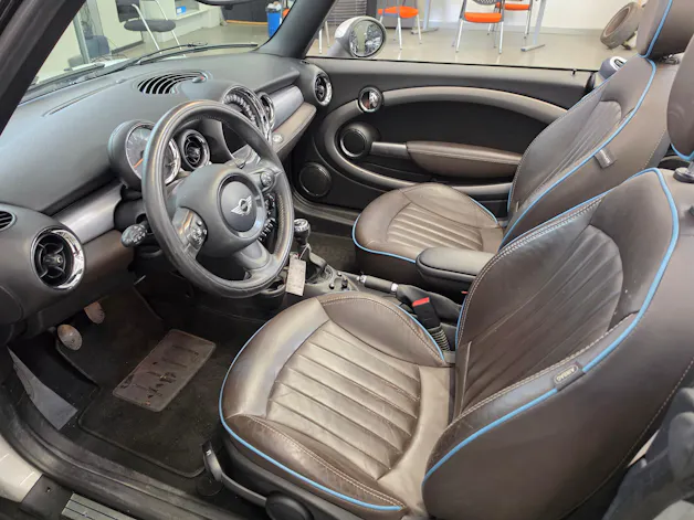 Mini Cooper Cabriolet Highgate EDITION