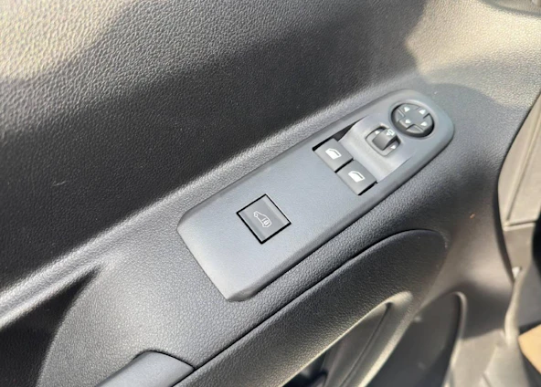 Fahrzeugbild 4 Fahrzeugbild 4