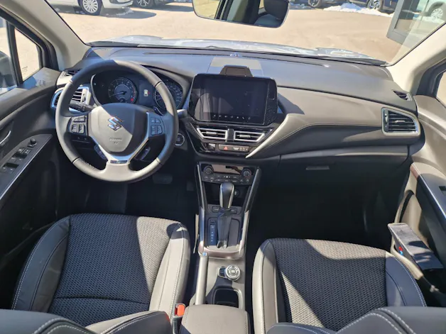 Suzuki S-Cross 1.4 T Sakura Top Hybrid 4x4