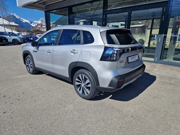 Suzuki S-Cross 1.4 T Sakura Top Hybrid 4x4