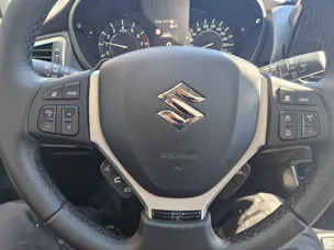 Suzuki S-Cross 1.4 T Sakura Top Hybrid 4x4