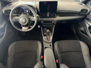 https://vehicle.imgix.net/4243397/253fc73c-7b4f-45b6-996f-0630ba0942dc.jpg