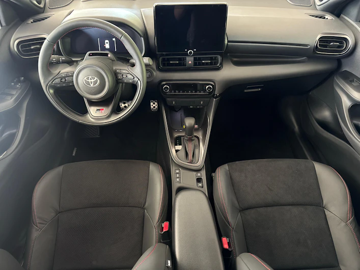immagine del veicolo TOYOTA YARIS