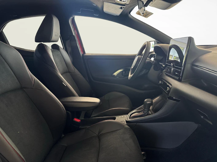 immagine del veicolo TOYOTA YARIS
