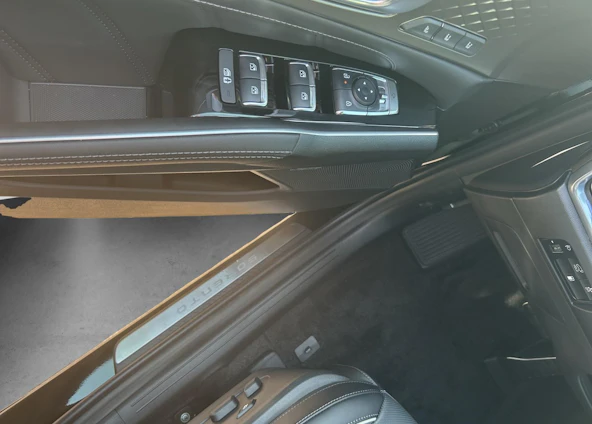 Fahrzeugbild 10 Fahrzeugbild 10