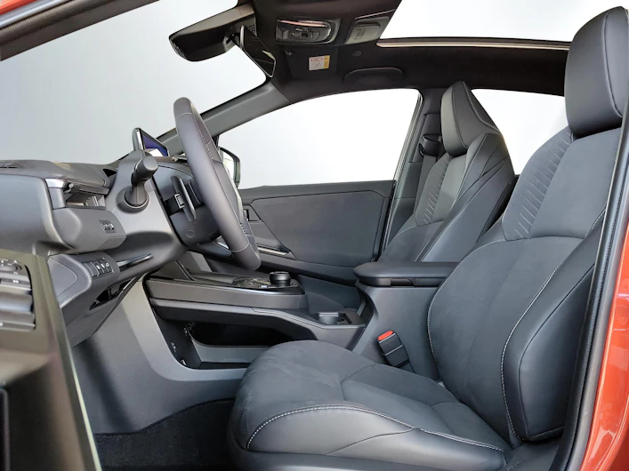 image du véhicule TOYOTA C-HR