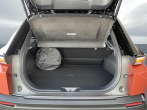 https://vehicle.imgix.net/4243433/4cfe726f-a513-440b-bc8c-938e71e67eec.jpg