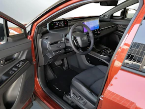 image du véhicule TOYOTA C-HR+ Premium AWD