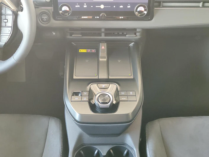 image du véhicule TOYOTA C-HR