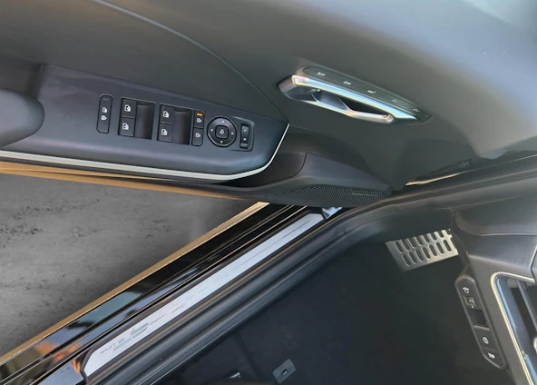 immagine del veicolo 10 immagine del veicolo 10