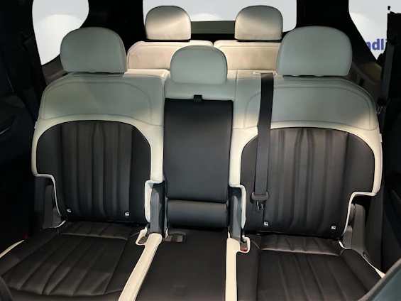 immagine del veicolo 8 immagine del veicolo 8