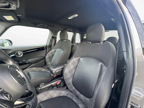 immagine del veicolo MINI F55 1.5i Cooper
