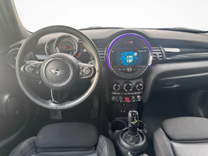 https://vehicle.imgix.net/4243526/39818d90-bfe4-4e5d-8376-d81d8ddf1f81.jpg