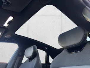 MAZDA CX-6e Takumi