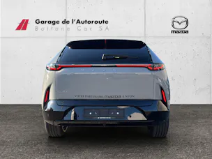 MAZDA CX-6e Takumi