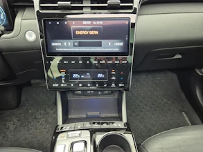 https://vehicle.imgix.net/4243575/8ecea888-4152-4a6b-b253-5c5a85bdc9e9.jpg