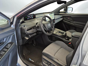 https://vehicle.imgix.net/4243578/56b65881-eef6-4171-809f-54dd7593b505.jpg