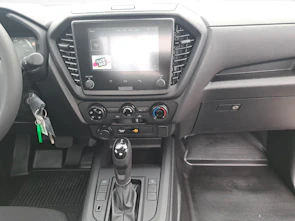 Fahrzeugbild ISUZU D-Max Single Pick-up 2.2 DDi B-Strong 4x4