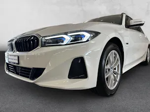 BMW 330e xDrive Touring G21 (CH) AHK 1.5T ** Leasing dès 1,9% **