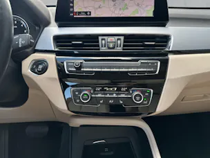 BMW X1 18d xDrive Steptronic F40 (CH)