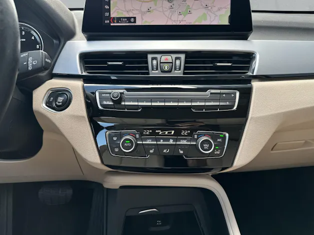 BMW X1 18d xDrive Steptronic F40 (CH)
