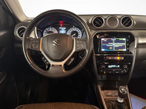 image du véhicule SUZUKI Vitara 1.4 T Piz Sulai Top Hybrid 4x4