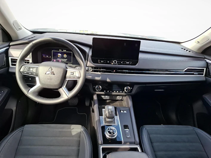 Fahrzeugbild MITSUBISHI OUTLANDER