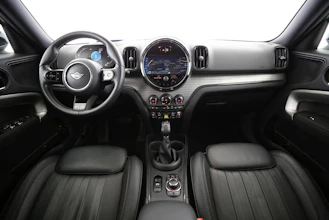 https://vehicle.imgix.net/4244085/f3f3115a-e91a-43d1-bdc0-8df60ec6093e.jpg