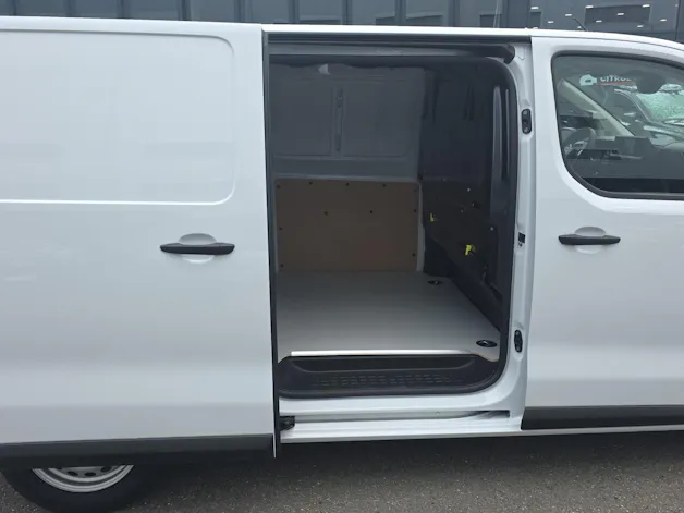 Citroën Jumpy Kaw. M 1.5 BlueHDi 120 First S/S