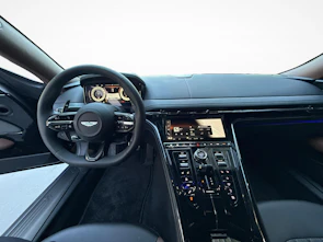 Fahrzeugbild ASTON MARTIN DB12 Coupé 4.0 V8 Bi-Turbo