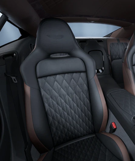 Fahrzeugbild ASTON MARTIN DB12