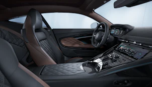 Fahrzeugbild ASTON MARTIN DB12 Coupé 4.0 V8 Bi-Turbo